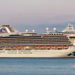 Mar agitado quase provoca o naufrágio do navio Crown Princess, em viagem pela Oceania: prejuízos e passagens de até R$ 30 mil | Foto: Princess Cruises/Divulgação