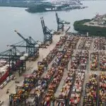 Porto de Santos é importante local responsável por importações e exportações do Brasil