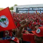 Cerca de 18 mil militantes participam da marcha de encerramento do 5º Congresso do Movimento dos Trabalhadores Rurais Sem Terra (MST) - 14/6/2007 | Foto: Wilson Dias/Agência Brasil