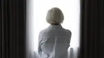 A partir de exames mais específicos nos olhos, médicos poderão detectar de forma antecipada riscos de Alzheimer, conforme estudos em hospital de São Paulo | Foto: Governo de SP/Divulgação