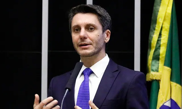 Alex Manente afirmou que apenas uma pequena parcela de funcionários recebem os supersalários. No entanto, segundo ele, trata-se de um grupo muito poderoso | Foto: Divulgação/Câmara dos Deputados
