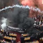 Tumulto na Sérvia