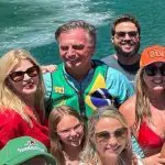 Bolsonaro vai a Angra (RJ) e ministras de Lula à Sapucaí: veja o Carnaval dos políticos