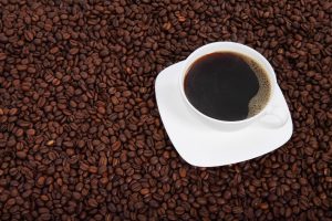 Café sobe quase 11% e ovo tem a maior alta do Plano Real, aponta o IBGE