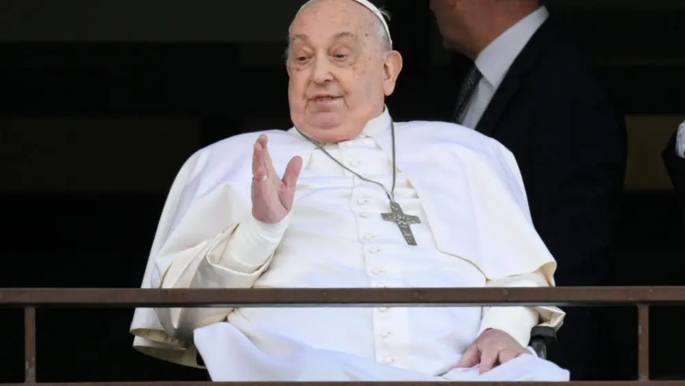 Papa Francisco ficou próximo da morte e tratamento quase foi interrompido