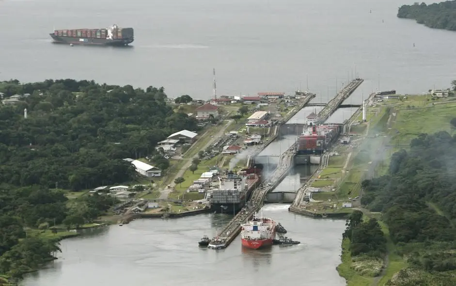 No começo de fevereiro, Trump enviou o secretário de Estado Marco Rubio ao Panamá, onde exigiu passagem livre para navios da Marinha dos EUA e medidas para conter a presença chinesa | Foto: Divulgação/Panamá Chanel Authority