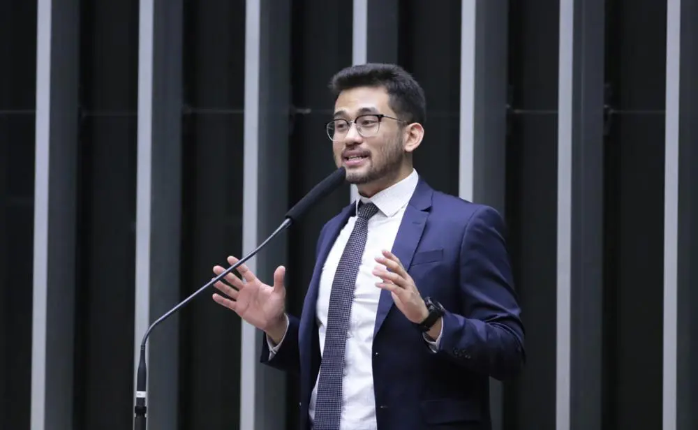 Dep. Kim Kataguiri (UNIÃO - SP) que fechar brechas que contribuem para a reincidência de criminosos | Foto: Bruno Spada/Câmara dos Deputados