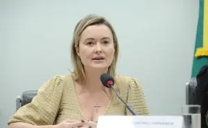 júlia zanatta