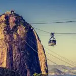 Bondinho do Pão de Açúcar, ponto turístico do Rio de Janeiro, no Brasil, em alusão à nota sobre o governo Lula exigir vistos de estrangeiros