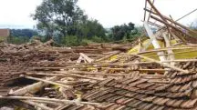 Estruturas rurais devastadas em Santa Catarina | Foto: Divulgação/Defesa Civil