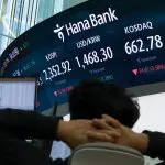 Bolsas de Valores na Ásia estão operando em queda nesta segunda-feira, 7 | FOTO: Yonhap/via REUTERS