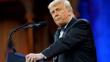 O presidente dos Estados Unidos (EUA), Donald Trump | Foto: REUTERS/Nathan Howard/File