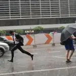 Chuvas fortes atingem a capital paulista