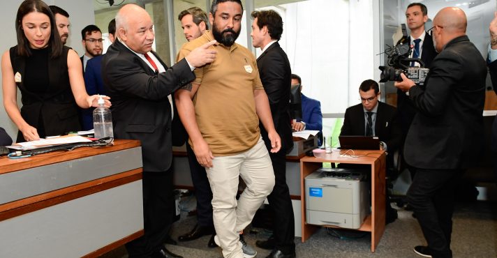 Daniel Pardim Tavares Gonçalves durante depoimento à CPI das Apostas Esportivas, onde foi preso por falso testemunho | Foto: Saulo Cruz/Agência Senado