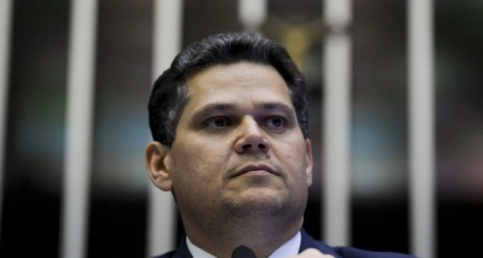 Omar Aziz diz que foi procurado pelo presidente do Senado para tratar da CPMI | Foto: Saulo Cruz/Agência Senado