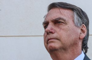 Ex-presidente contaria recomendação médica para se encontrar com apoiadores na Torre de Tv, em Brasília | Foto: Valter Campanato/Agência Brasil