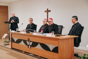 Durante entrevista coletiva à imprensa, CNBB afirmou que 'o mundo viu a face do bom pastor refletida em Francisco' | Foto: CNBB/Divulgação