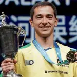Hugo Calderano depois de vencer, neste domingo, 20, em Macau, na China, o Mundial de Tênis de Mesa: título inédito para o continente americano | Foto: Reprodução/Twitter/X