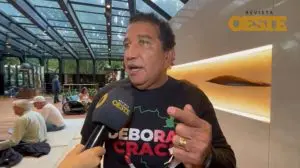 Magno Malta durante entrevista a Oeste