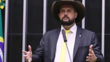 Deputado federal Zé Trovão (PL-SC), que protocolou projeto de lei para impedir Seleção Brasileira de vestir uniforme vermelho