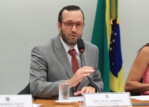 Filipe Barros