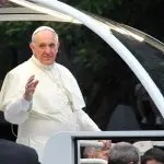 O padre José Eduardo explicou quais serão os passos para a despedida ao papa Francisco | Foto: Reprodução/Flickr