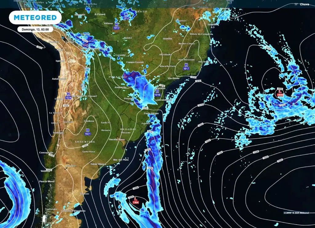 O sistema se formou entre o fim da noite deste sábado, 12, e a madrugada deste domingo, 13, próximo à costa sul do Uruguai | Foto: Reprodução/Meteored