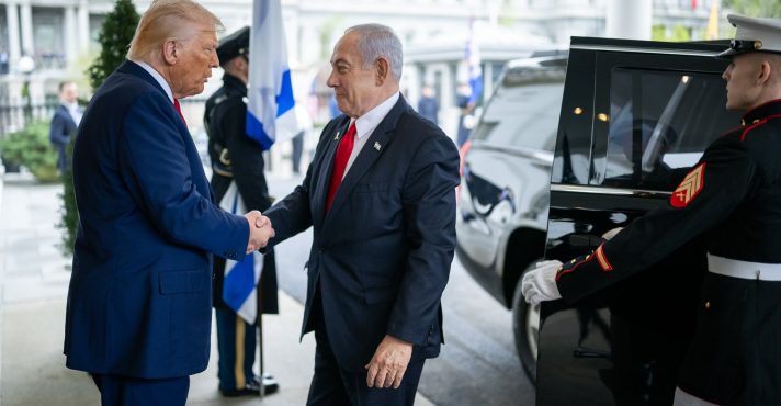 Donald Trump e Benjamin Netanyahu em Washington