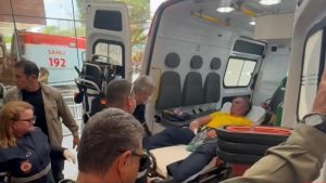 Bolsonaro é socorrido pelo Samu | Foto: Redes sociais/Reprodução