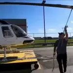 Segundo as investigações, o helicóptero na imagem acima é exatamente a aeronave que caiu no Rio Hudson e matou seis pessoas: problemas previamente detectados | Foto: Reprodução/Twitter/X