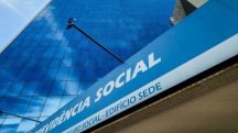 Investigação da CGU revela que a maior parte dos beneficiários descontados não reconhecia a associação | Foto: Rafa Neddermeyer/Agência Brasil