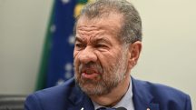 Carlos Lupi explicou, na Comissão de Previdência e Assistência Social da Câmara, o escândalo que envolve o INSS - 29/4/2025 | Foto: Ton Molina/Estadão Conteúdo