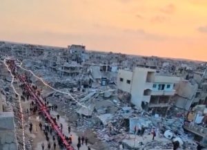 Ainda em meio a muitos escombros, sul de Gaza segue sob o radar das forças israelenses que planejam ampliar seu raio de segurança ante os ataques dos terroristas | Foto: Reprodução/Twitter/X