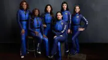 A cantora Katy Perry fez parte de tripulação 100% feminina da Blue Origin