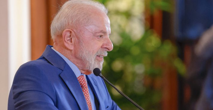 Lula sanciona texto em retaliação ao ‘tarifaço’ de Trump
