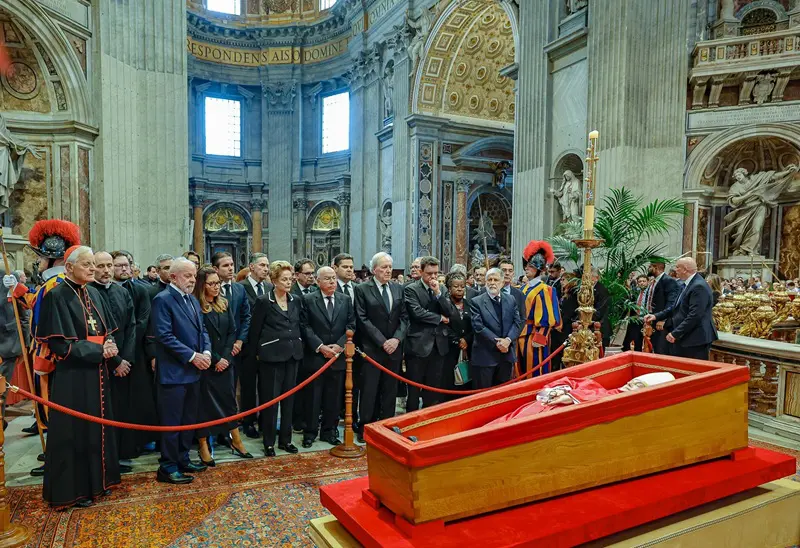 governo Lula, Janja e outros políticos presentes no funeral do papa Francisco