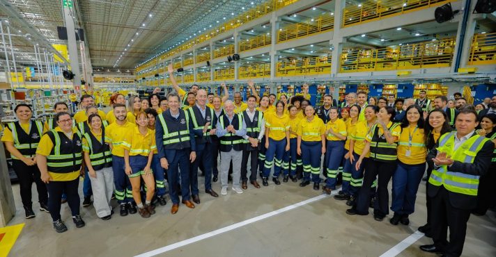 Evento do Mercado Livre, nesta segunda-feira, 7, em Cajamar (SP): Lula e ministros insistem em recuperação que ainda não chegou | Foto: PR/Divulgação