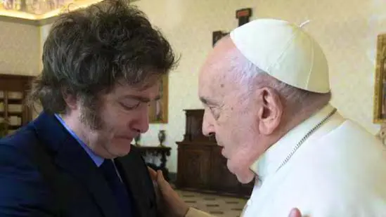 O presidente da Argentina, Javier Milei, junto do papa Francisco | Foto: Reprodução/X