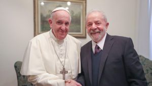 Presidente Lula junto do papa Francisco