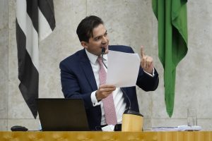 Rubinho Nunes justificou o projeto ao afirmar que o ‘uso de drogas compromete diretamente a capacidade de julgamento dos professores de São Paulo’ | Foto: Bruno Wilker/Arquivo pessoal