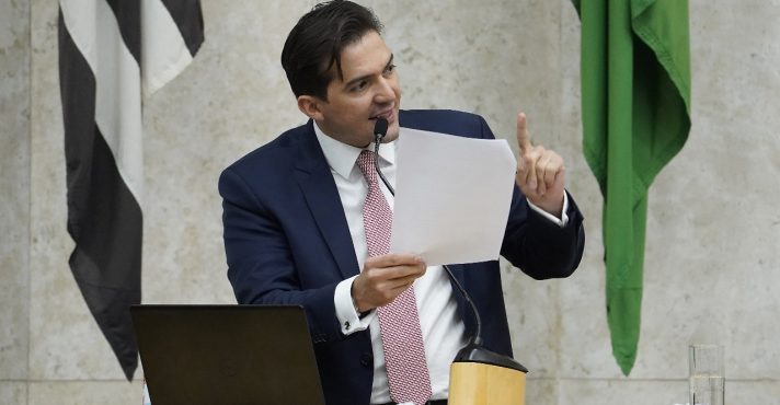 Rubinho Nunes justificou o projeto ao afirmar que o ‘uso de drogas compromete diretamente a capacidade de julgamento dos professores de São Paulo’ | Foto: Bruno Wilker/Arquivo pessoal