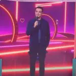 Tadeu Schmidt é o atual apresentador do BBB