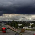 Cidades das regiões Sul e Norte do Brasil devem permanecer em estado de alerta em razão dos riscos de temporais decorrentes de frentes frias que circulam pelo país | Foto: Reprodução/Redes sociais
