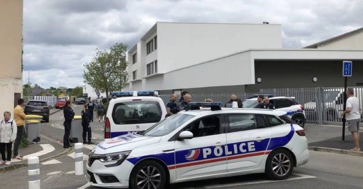 Ataque em escola na França
