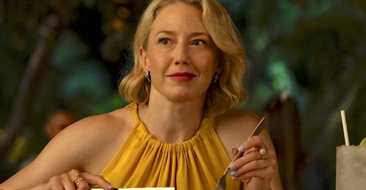 "The White Lotus" — Série corta personagem não binário e produtor coloca a culpa em Donald Trump