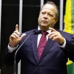O deputado Chiquinho Brazão é acusado de mandar matar a vereadora Marielle Franco| Foto: Divulgação/Câmara dos Deputados