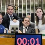 entrega dossiê 8-1 para Motta