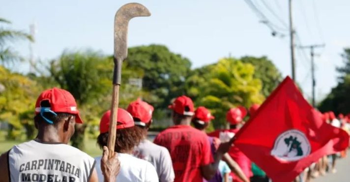 militantes do mst
