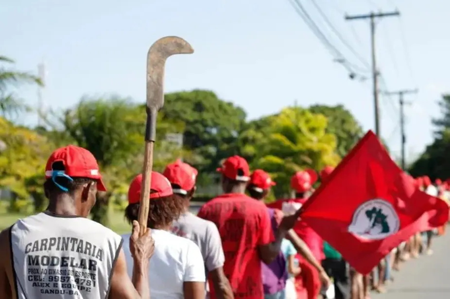 militantes do mst