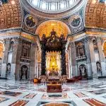 Basílica de São Pedro, no Vaticano, estado independente que fica dentro de Roma, na Itália: destino ainda mais em alta | Foto: Reprodução/Redes sociais